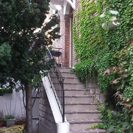 La Romantique Bed and breakfast