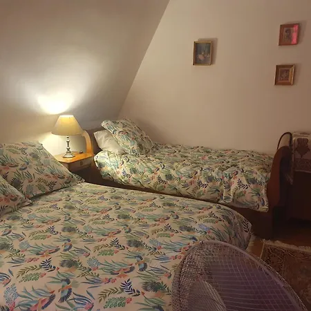 La Romantique Bed & Breakfast *