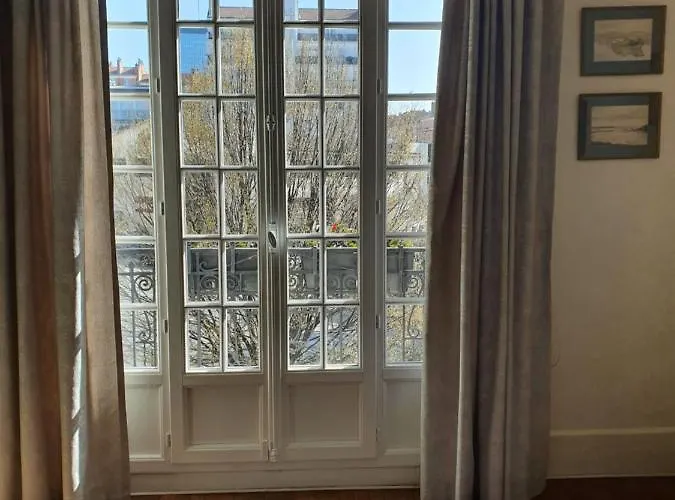 Alojamento de Acomodação e Pequeno-almoço La Romantique